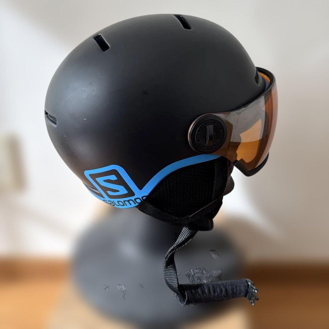 USED!salomon スキーヘルメット　キッズ Mサイズ