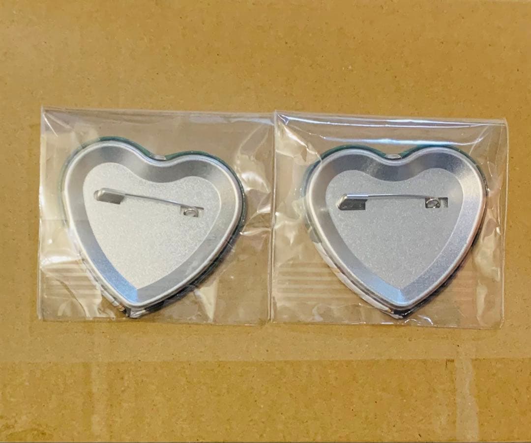 進撃の巨人 ハート型缶バッジ TSUTAYA 特典 WIT STUDIOリヴァイ