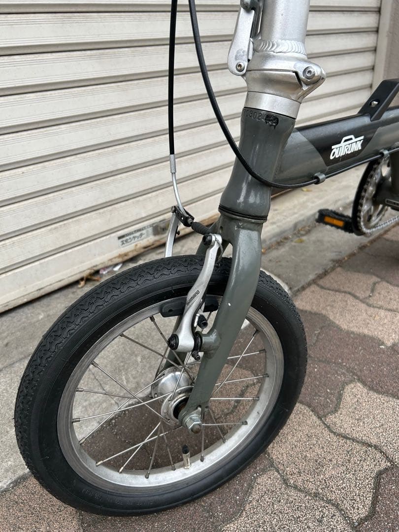 LOG OUTRUNK[ログ アウトランク]14吋 折り畳み自転車
