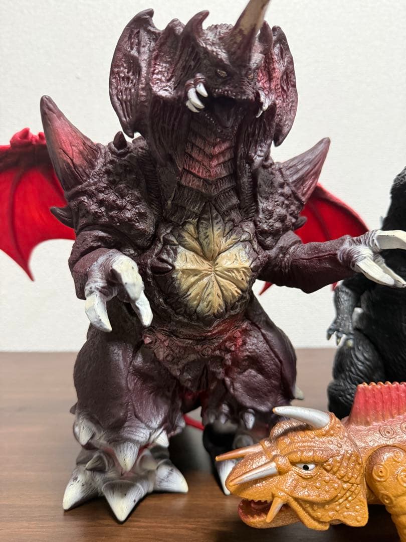 シンゴジラ フィギュア 東宝 ゴジラ デストロイア ソフビ バンダイ