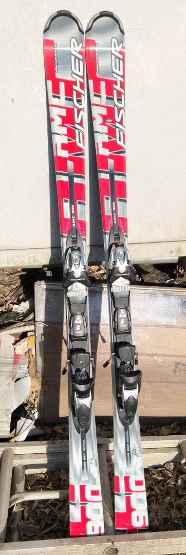 Fischer スキー板 赤/白/黒