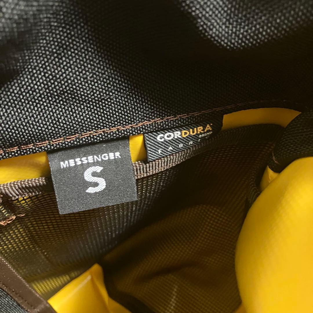 bagaboo メッセンジャーバッグブラック×イエロー　自転車　ショルダーバッグ