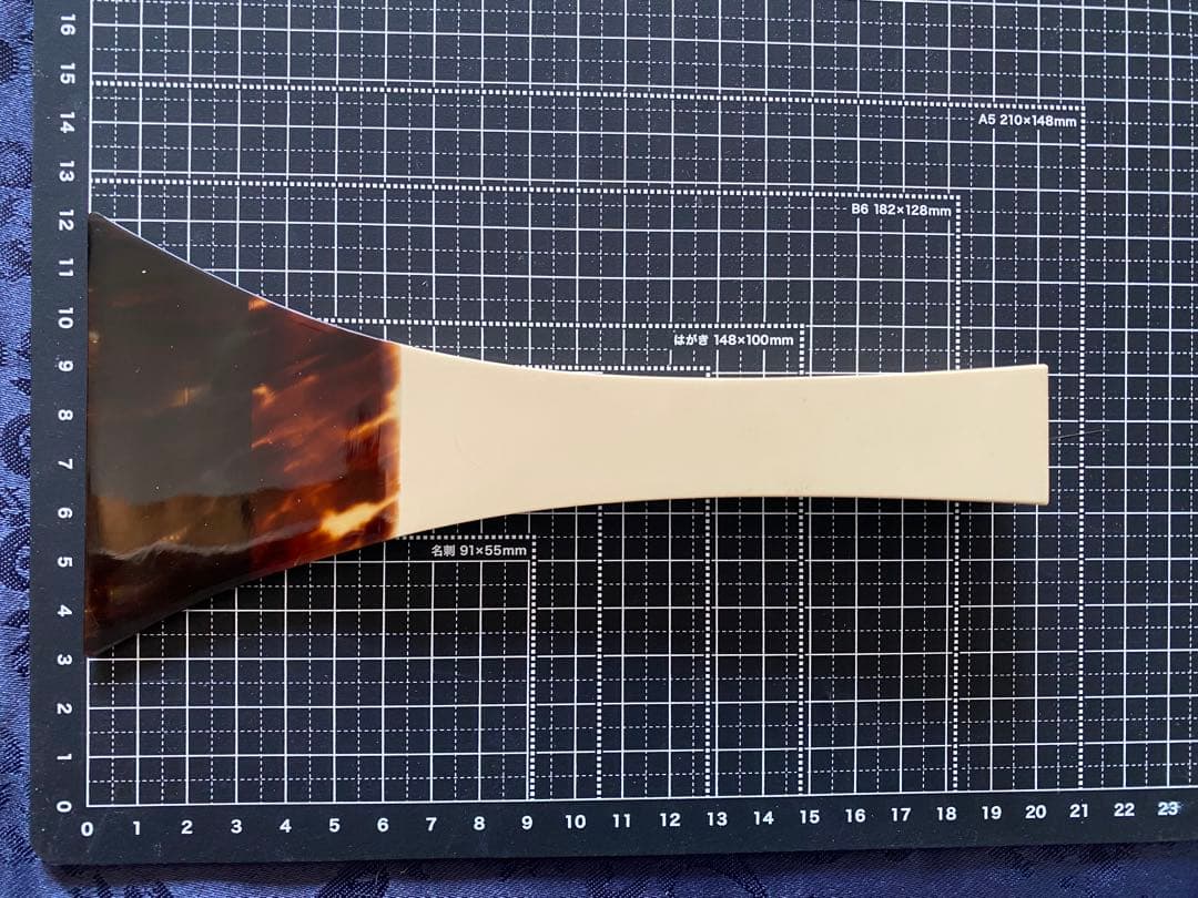 三味線撥 ２本 ケース付き