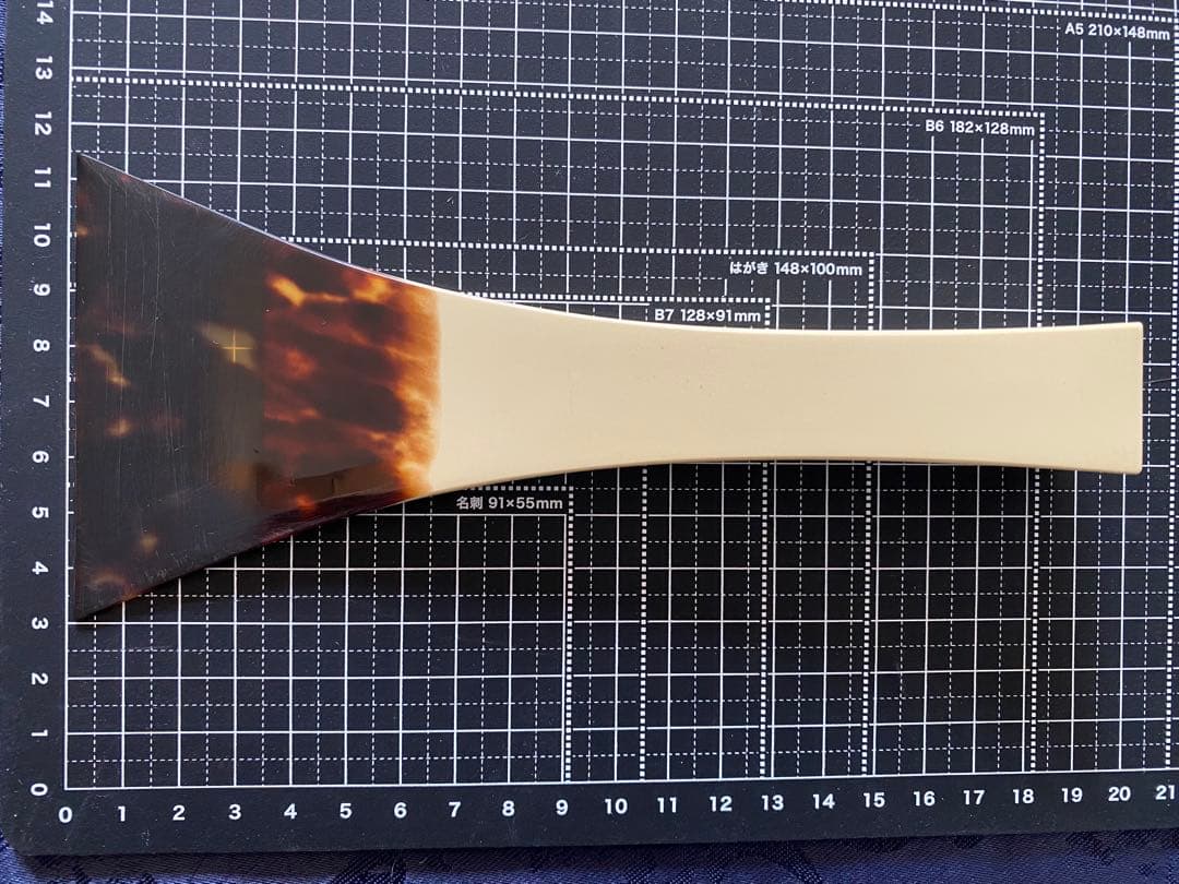 三味線撥 ２本 ケース付き