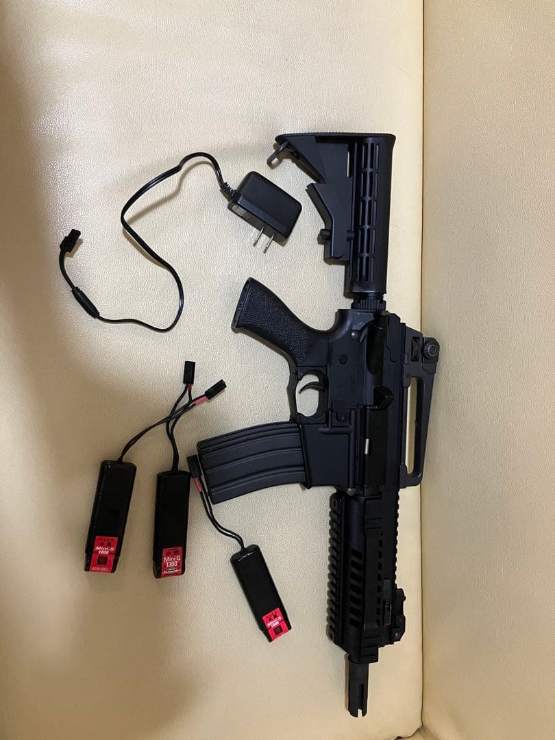 東京マルイ　M4パトリオット ハイサイクル　充電器、バッテリー３本付き