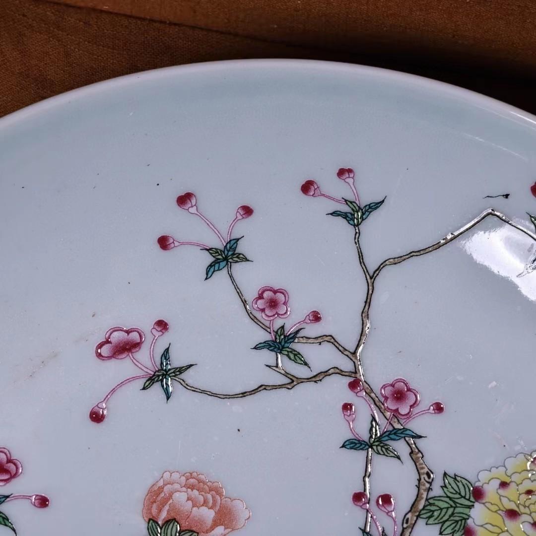 中国古美術・珍蔵粉彩・花鳥絵陶磁器の中皿・純手描き・木箱付・文房具・置物・観賞皿