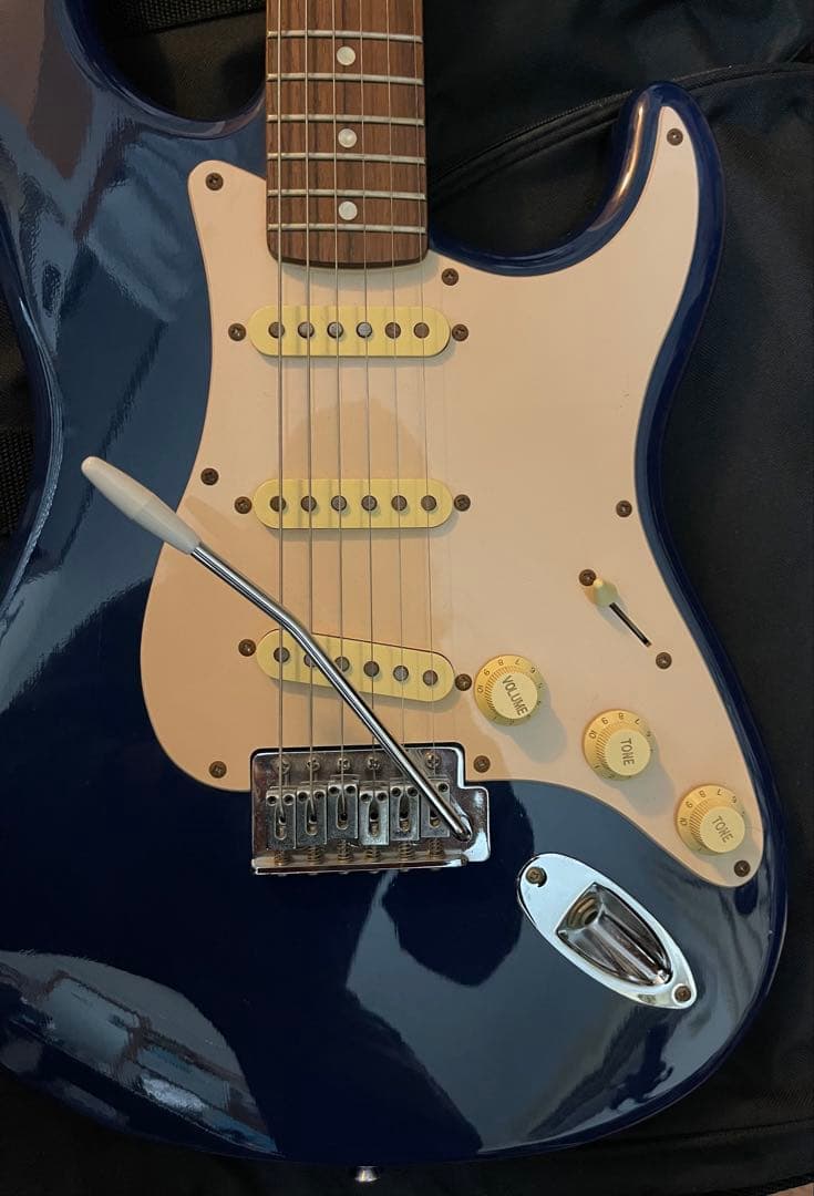 ギター Fender Squier Strat Dark Blue