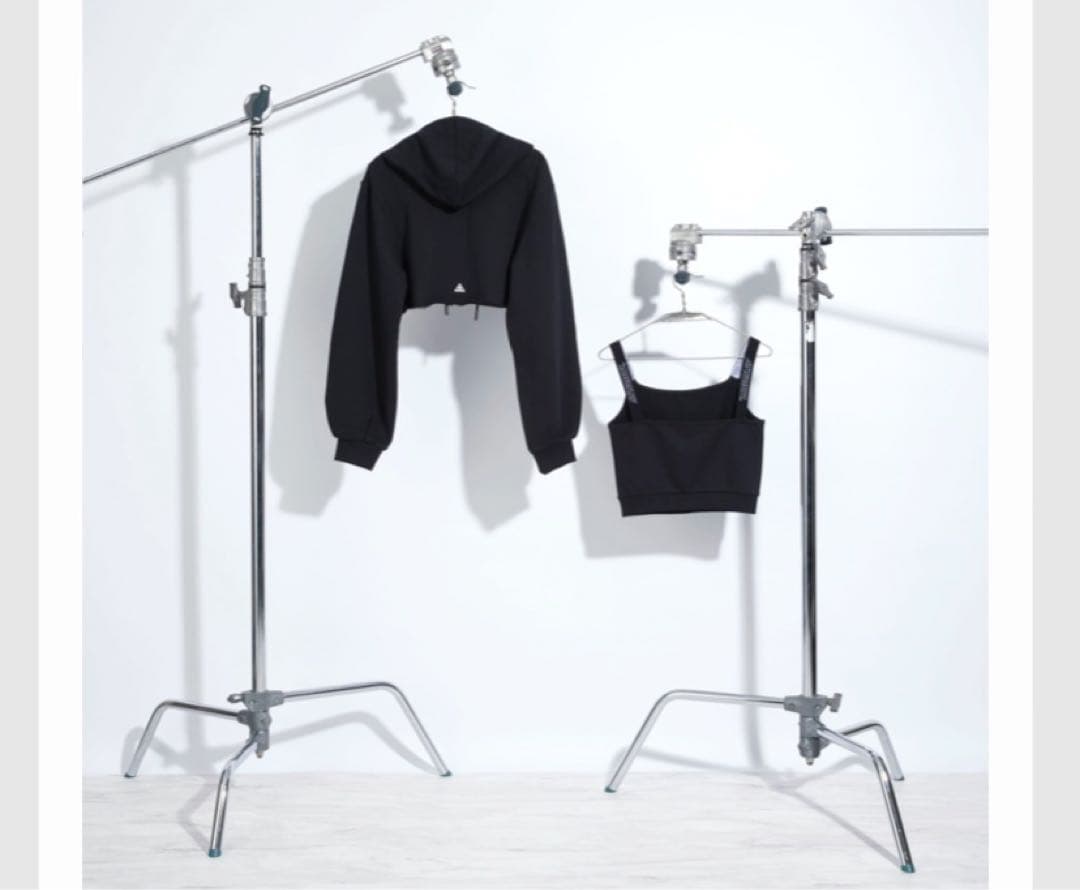 倖田來未 クロップド フーディー キャミソール 2ピース セット