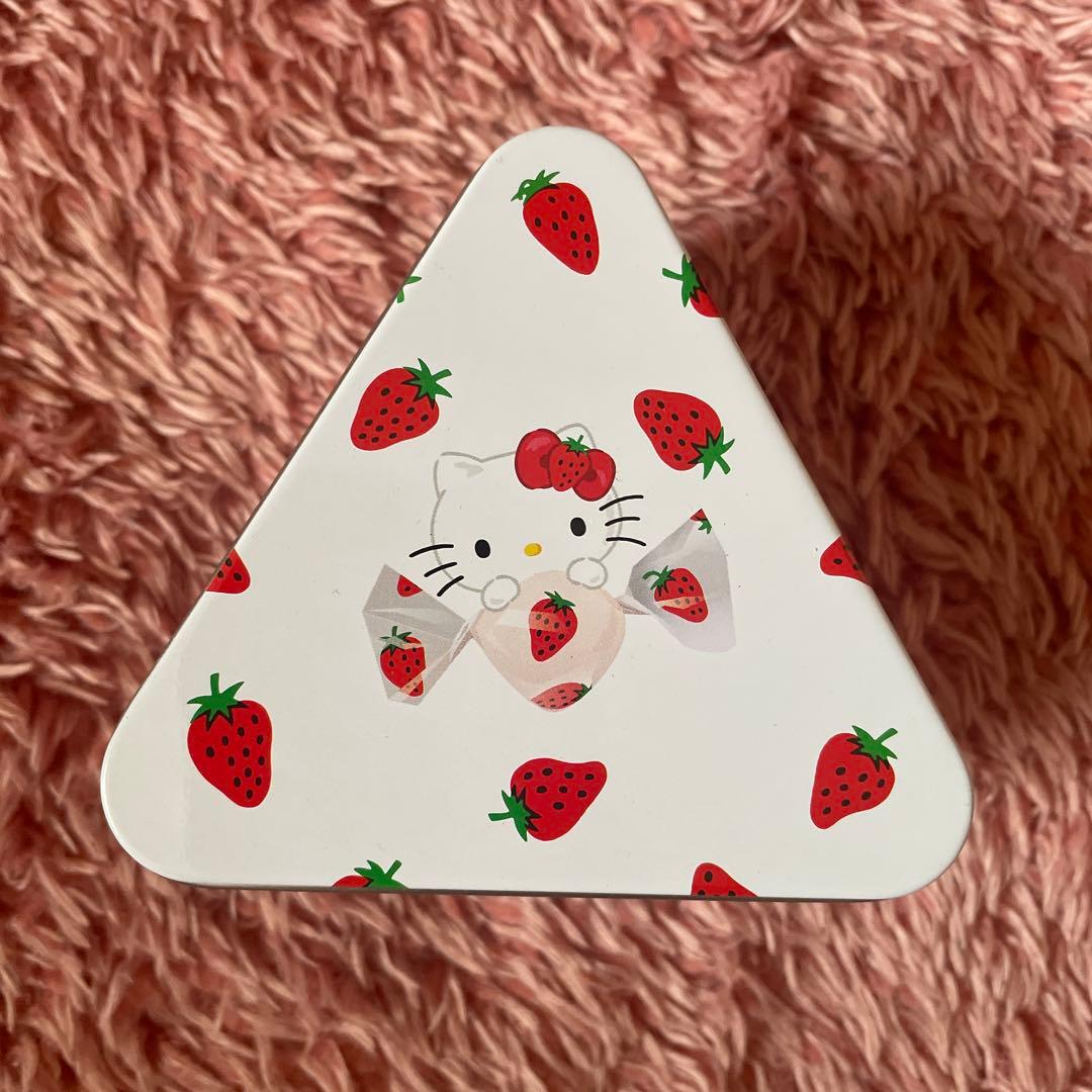 【新品未使用】サクマ×ハローキティいちごみるくコラボ柄5点セット ぬいぐるみ等