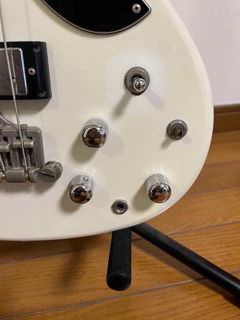Epiphone SG ベース（ホワイト）＋ ソフトケース付き