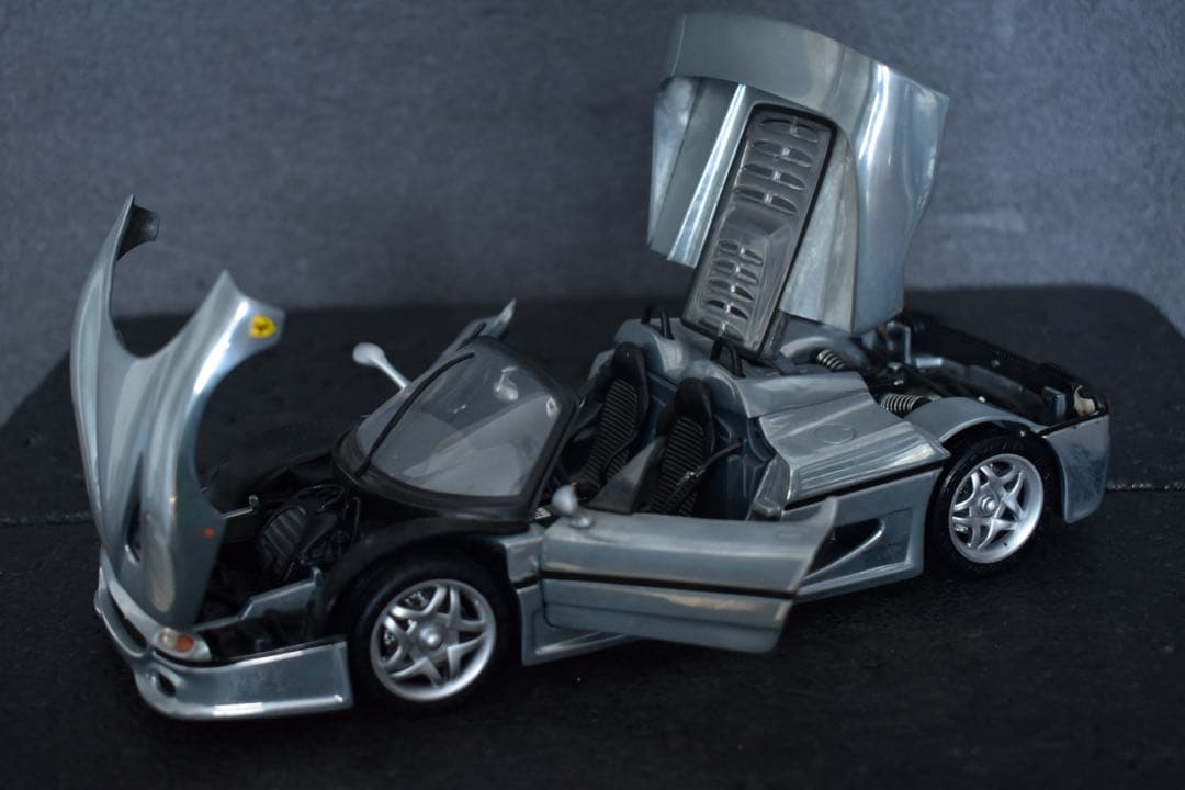 1/18 ホットウィール フェラーリ F50 ZAMAC 4台セット