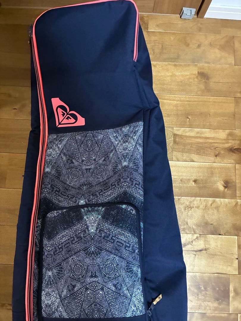 【美品】ROXY スキー　スノーボード　大容量キャリー付きケース