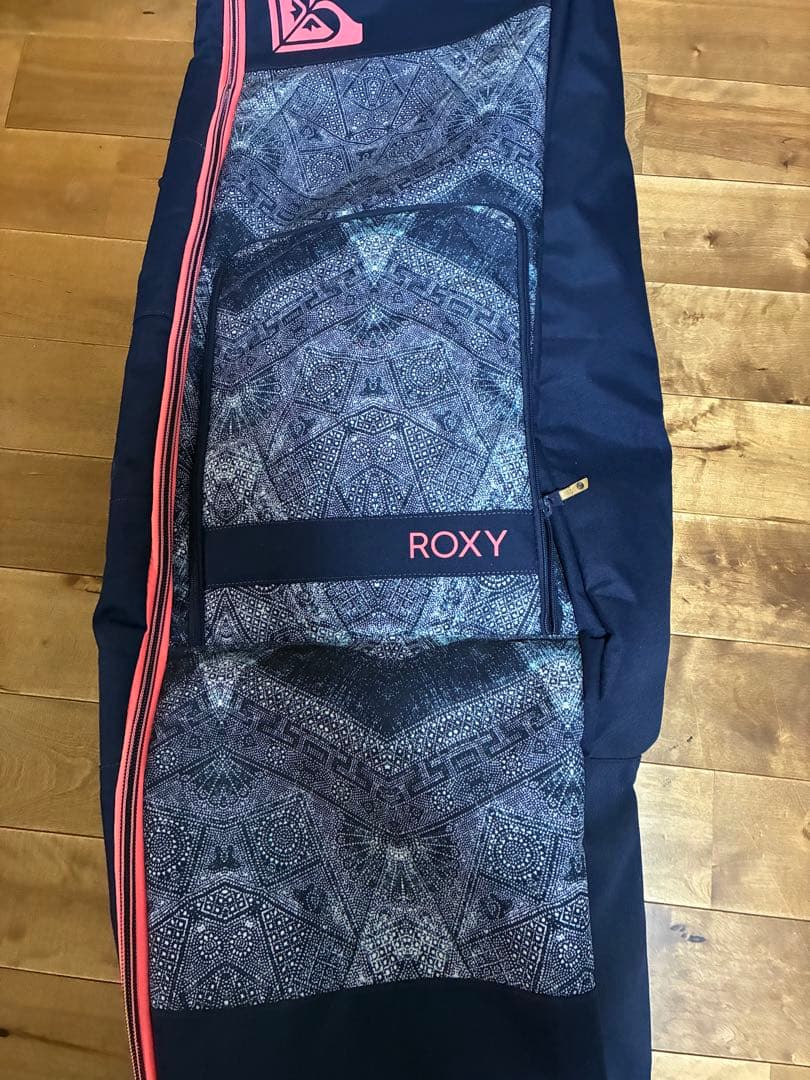 【美品】ROXY スキー　スノーボード　大容量キャリー付きケース