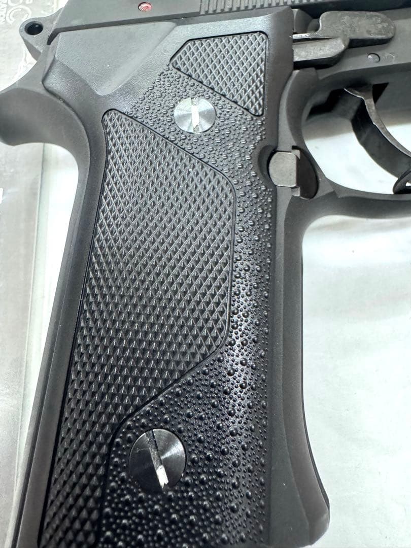 KSC M9&M92 ガスガン　只今、値下げ中！早い者勝ち！