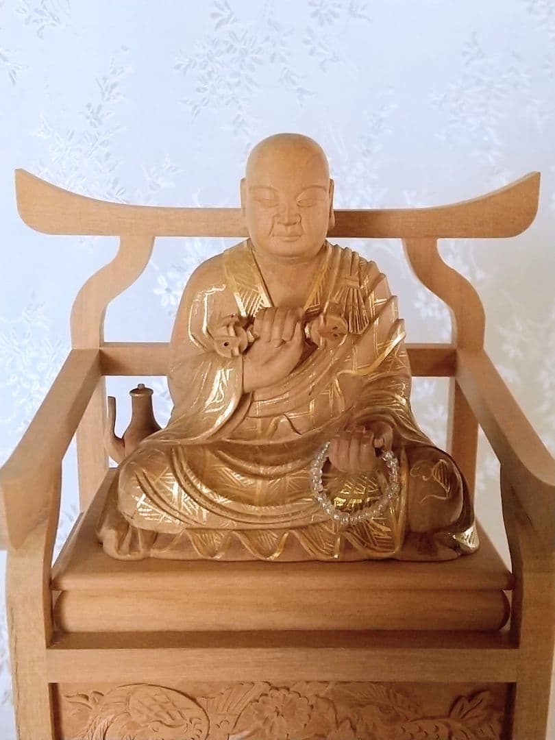 弘法大師坐像 空海 お大師さま 2.5寸#030 ◆白檀 木彫 仏像