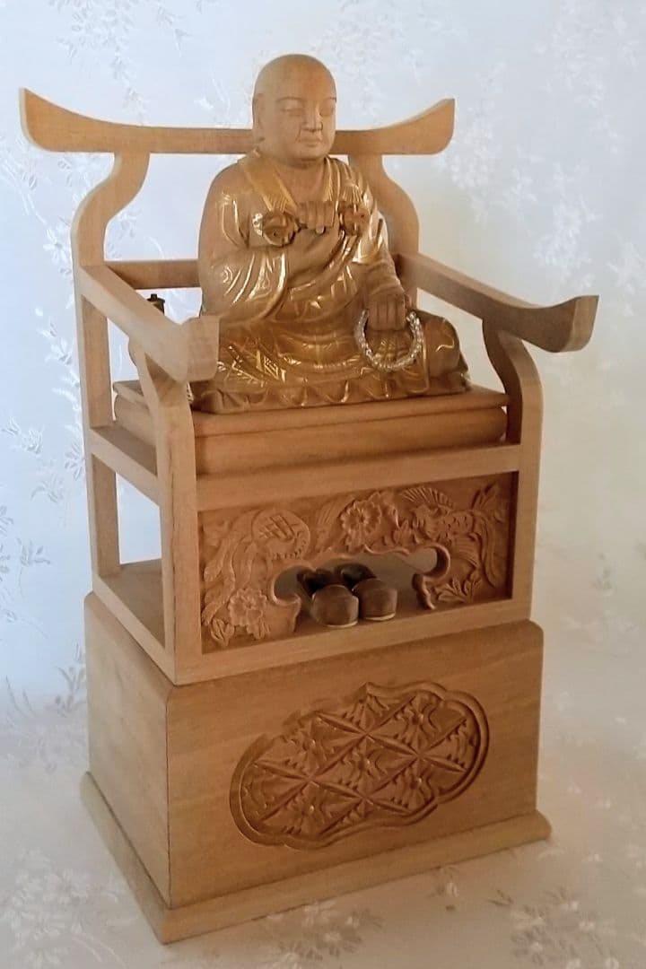 弘法大師坐像 空海 お大師さま 2.5寸#030 ◆白檀 木彫 仏像