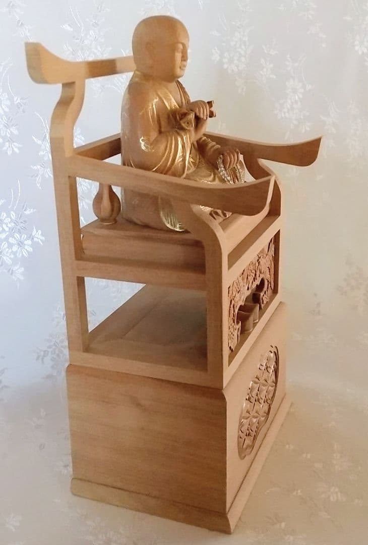 弘法大師坐像 空海 お大師さま 2.5寸#030 ◆白檀 木彫 仏像