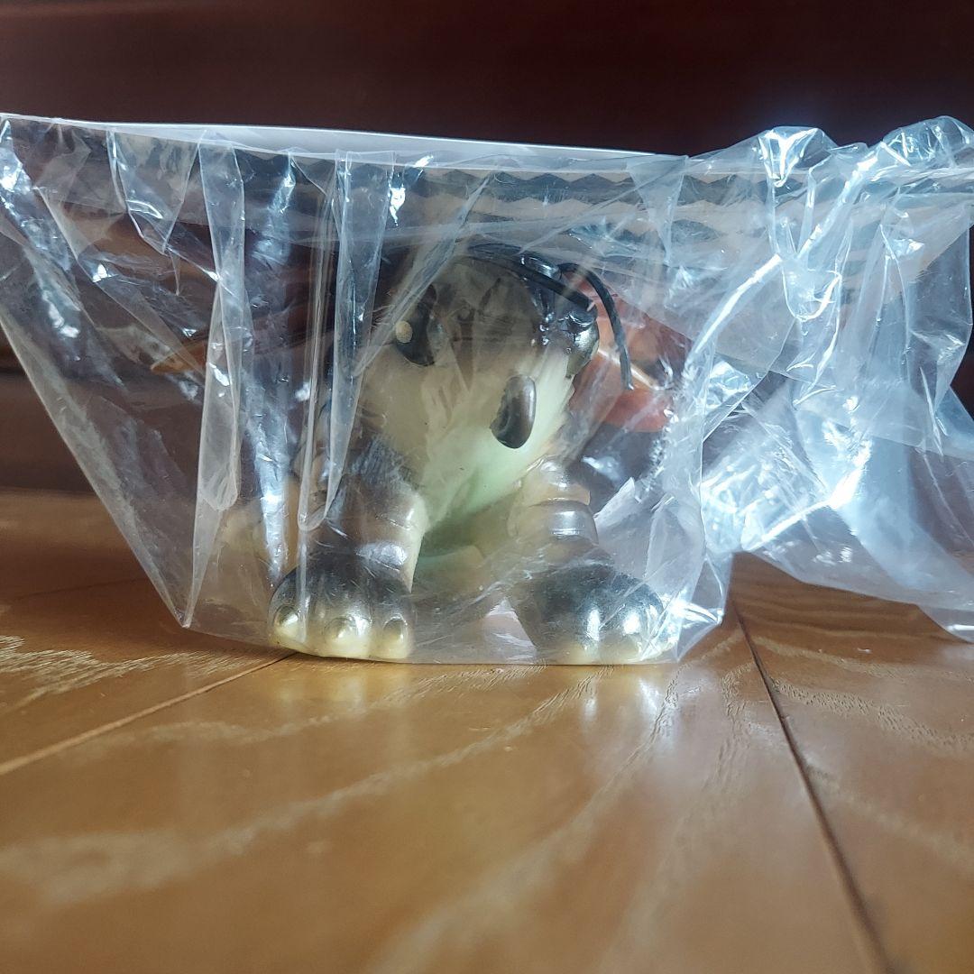 スズメガス　蛾怪獣オクトサイバー　　　　　フィギュア 未開封 約10cm