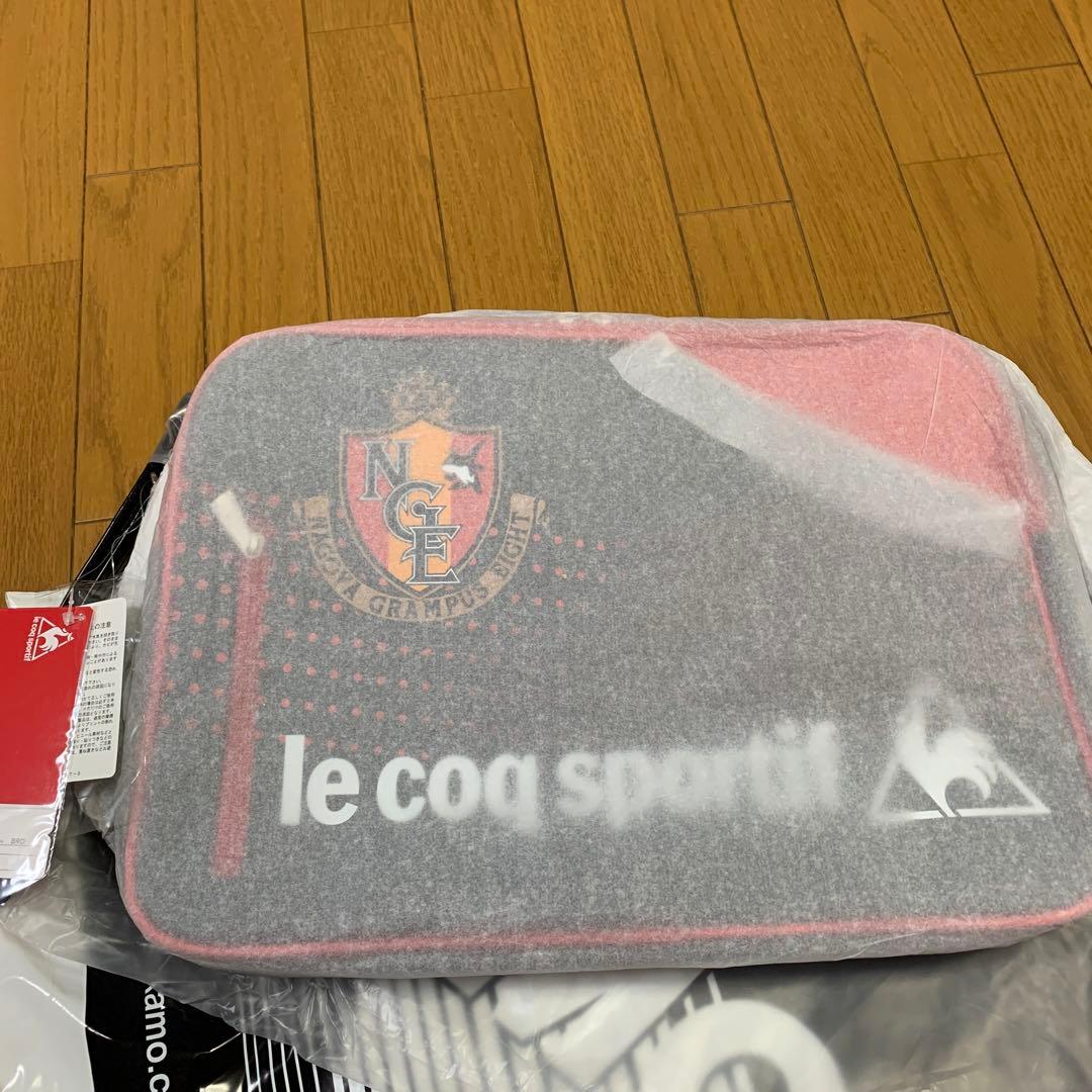 値下げルコック　名古屋グランパス　エナメルバック