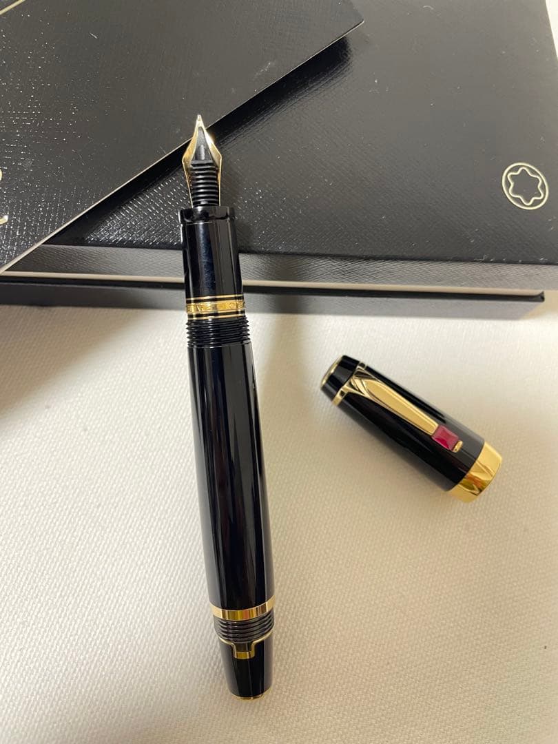 モンブランMONT BLANC 万年筆 ボエムルージュ k14