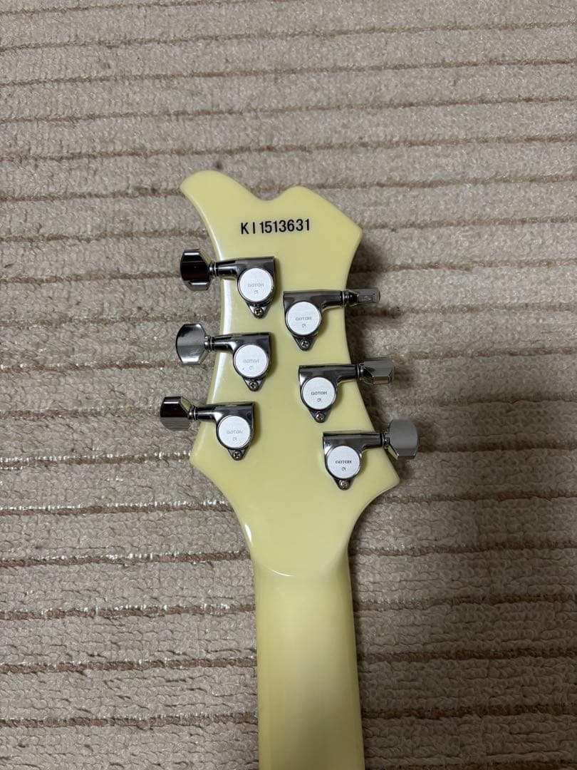 Killer エレキギター 　アイボリー
