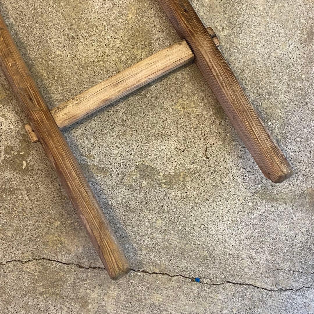 古い木製の梯子 ディスプレイ アンティーク