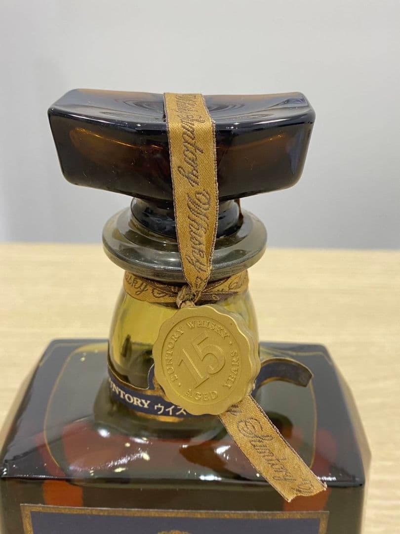 【未開栓】サントリーウイスキーローヤルプレミアム15年 700ml