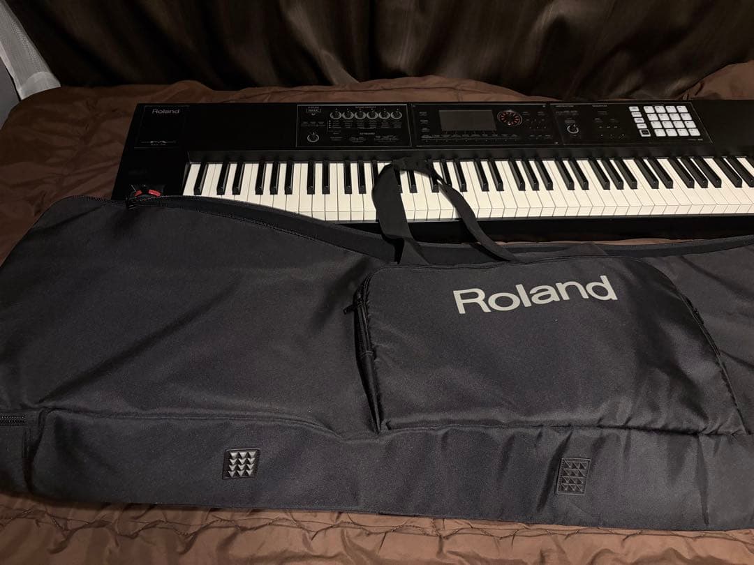 Roland FA-08 88鍵 訳あり 専用ケース付き