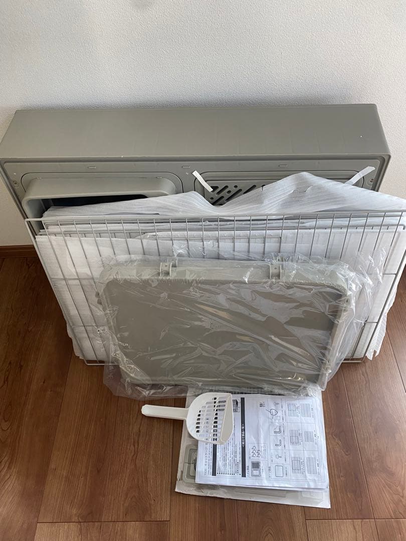 【訳あり品】猫ゲージ 3段 幅82㎝ 高さ157㎝ トイレ付き キャスター付