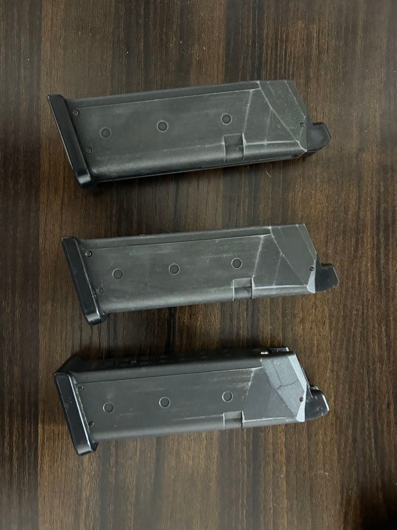 東京マルイ　グロック 19 gen4 本体＋マガジン×3