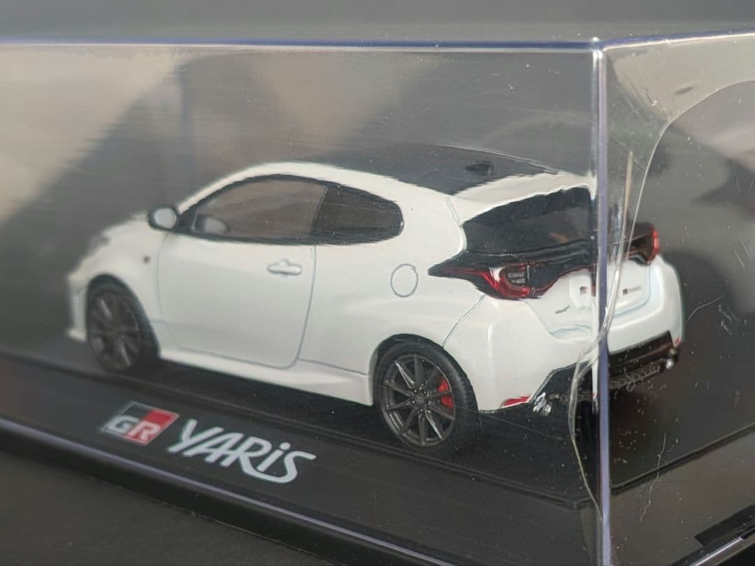 TOYOTA GR ヤリス プラチナホワイトパールマイカ 1/30 【未開封】