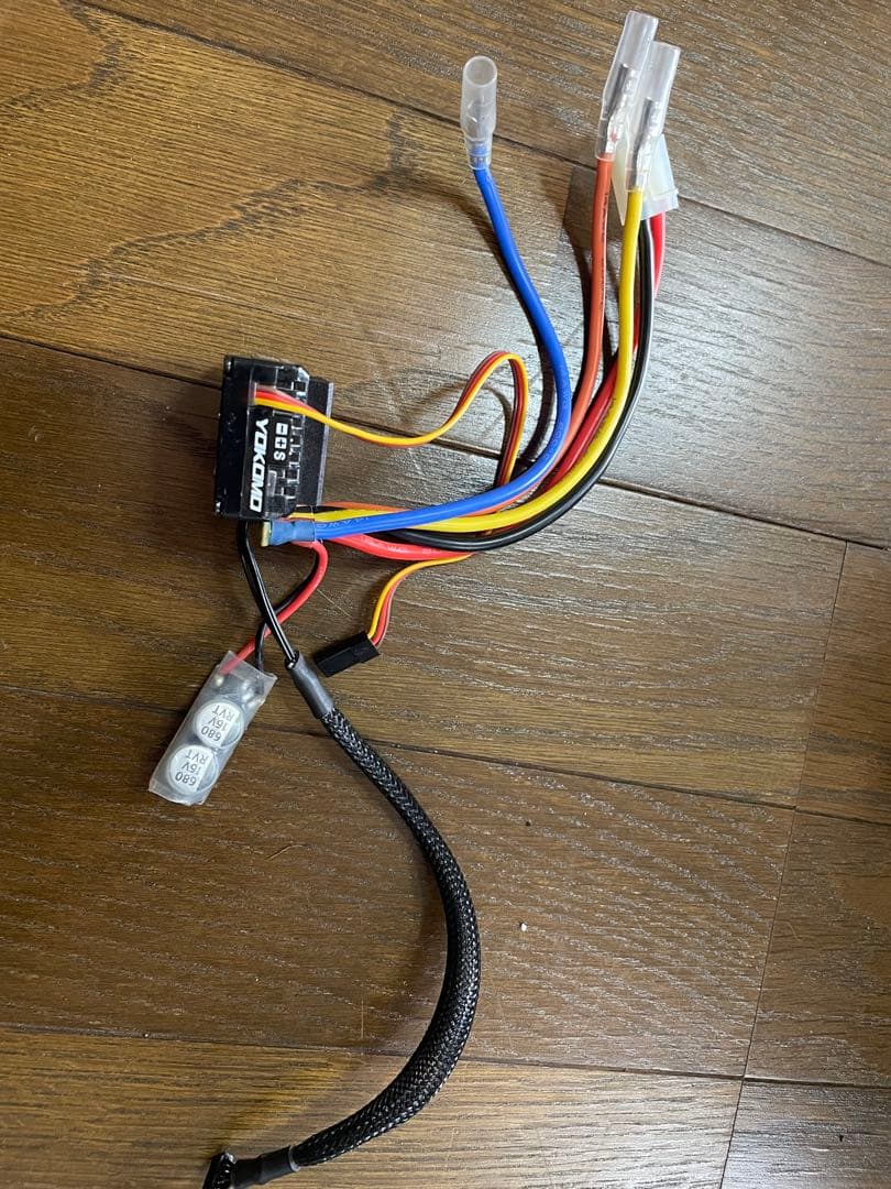 ヨコモブラシレスモーター、ESC、サーボ、ジャイロセット