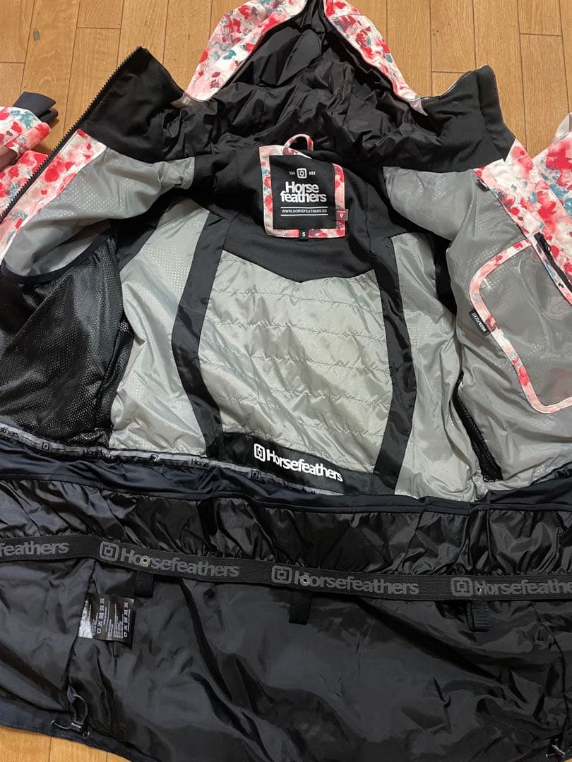 値下げしました！Horsefeathers スノーボードウェア　レディースS