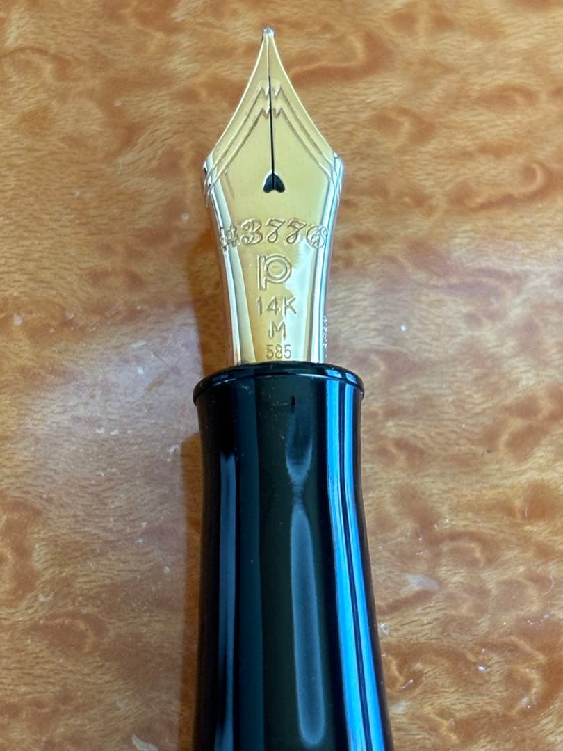 プラチナ萬年筆＃３７７６ 純金「肥後象嵌」絵柄（イチョウ）ペン先：中字受注生産