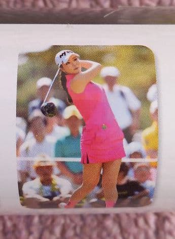 【未開封新品】アンシネ　2018壁かけカレンダー