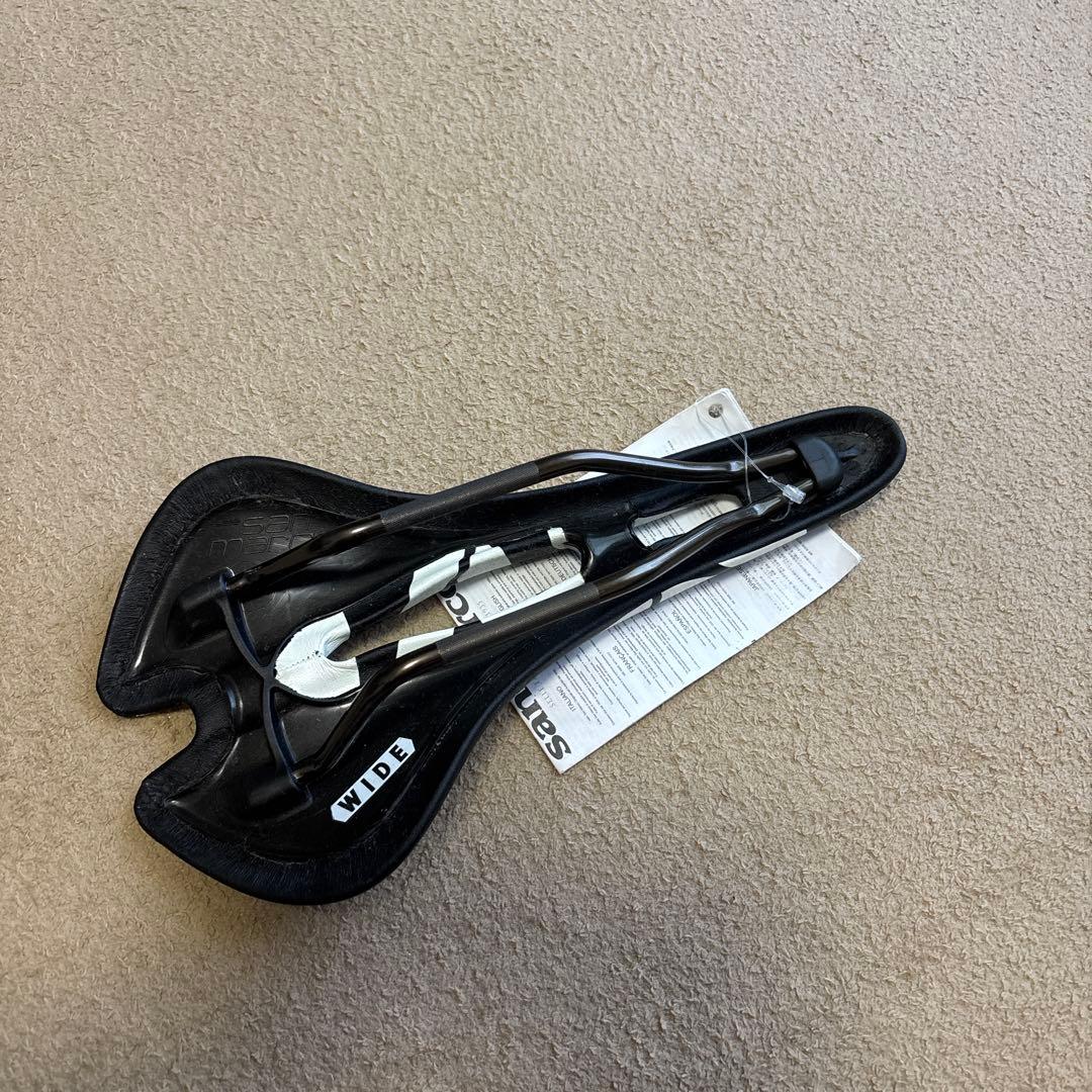 【新品未使用】 San Marco Mash サドル ブラック/ホワイト