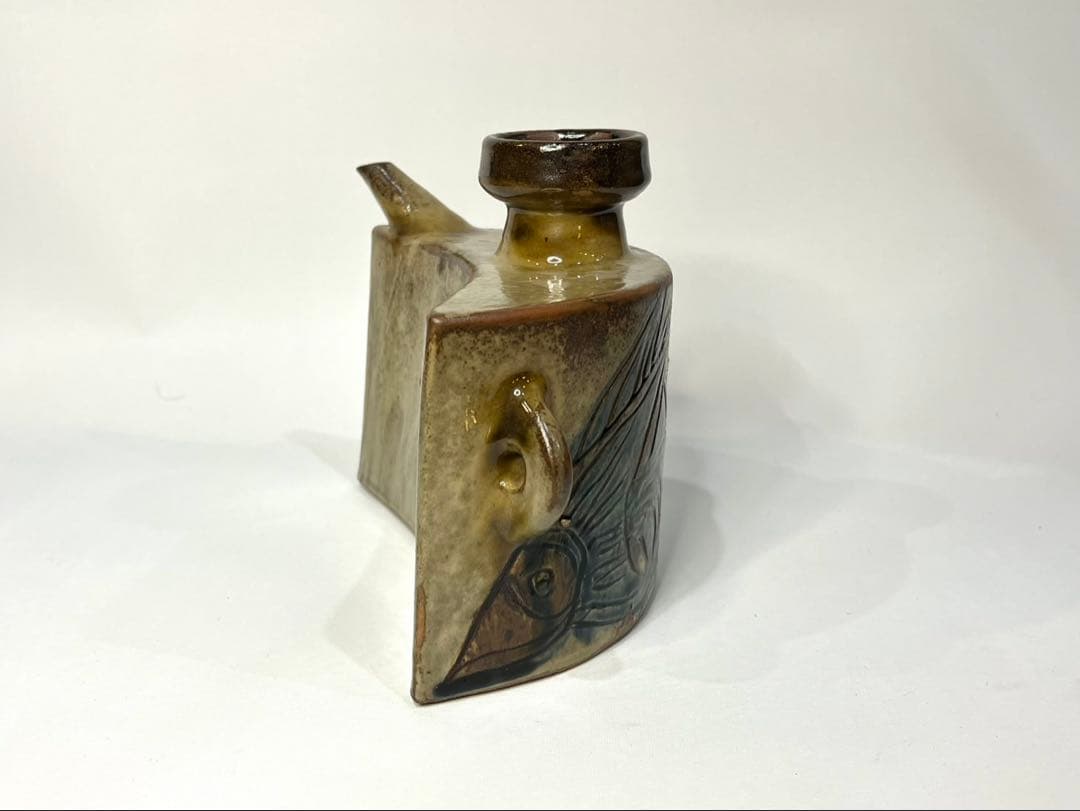 【人間国宝】金城次郎 壺屋焼 海老 魚 文 抱瓶