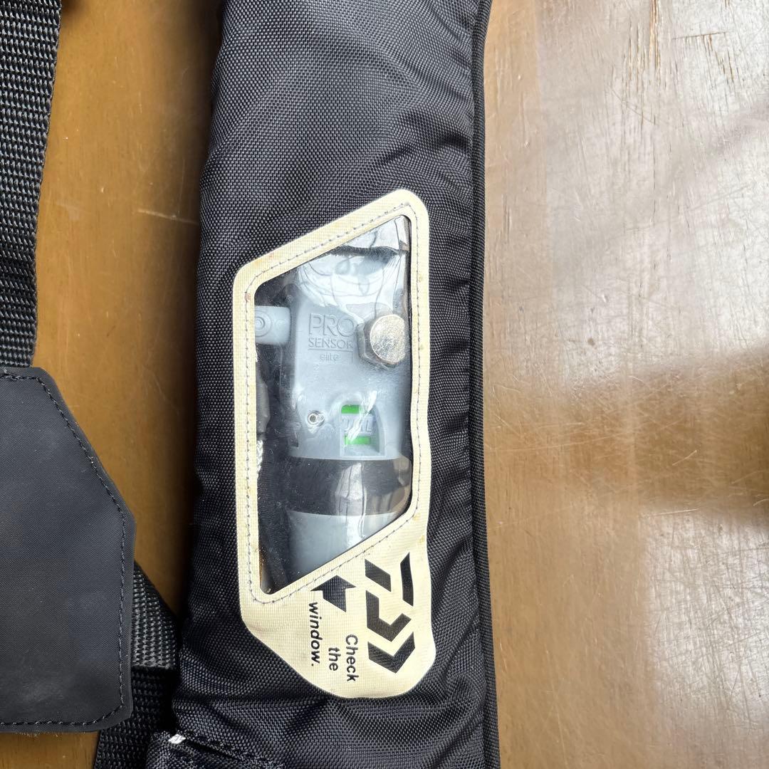 tkykuk様 Daiwa 自動膨張式ライフジャケット ブラック