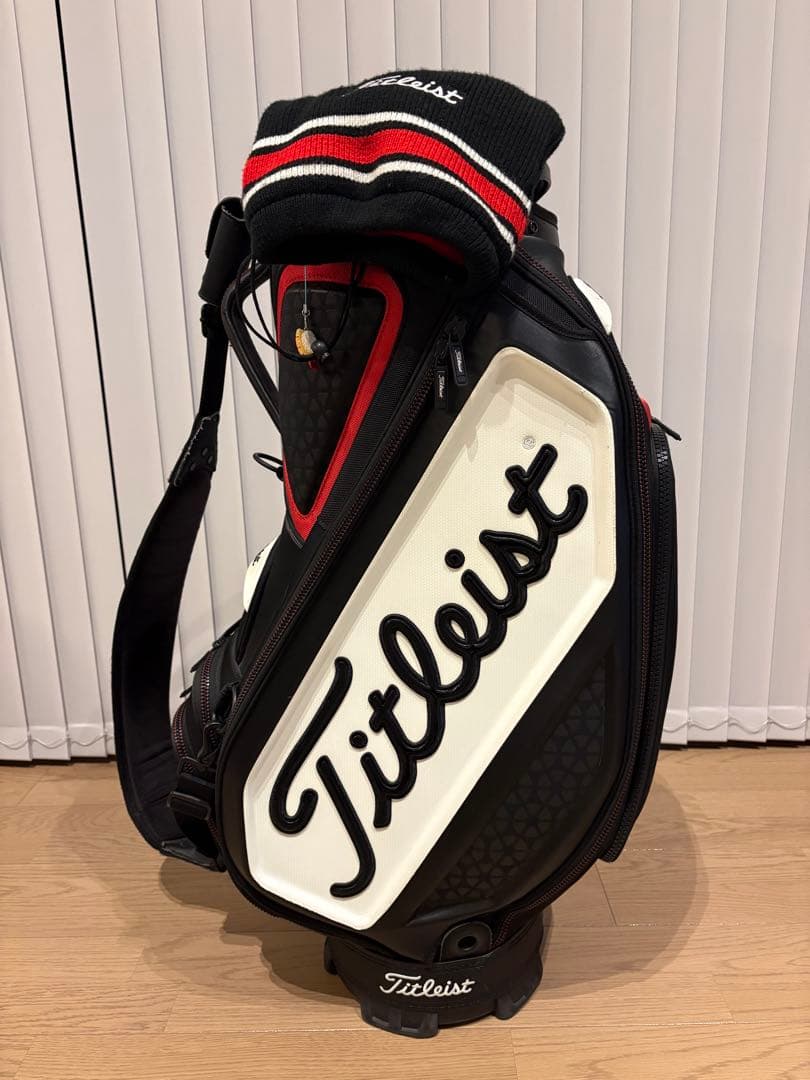 タイトリストキャディバック　ツアーバックアイアンカバー付き