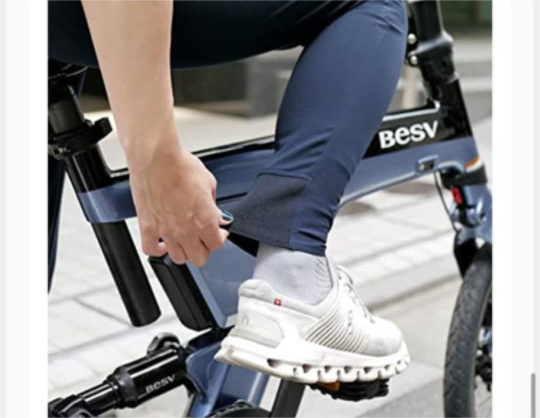 新品⭐︎リオンドカペルミュール自転車サイクルパンツストレッチボトムスレディースM