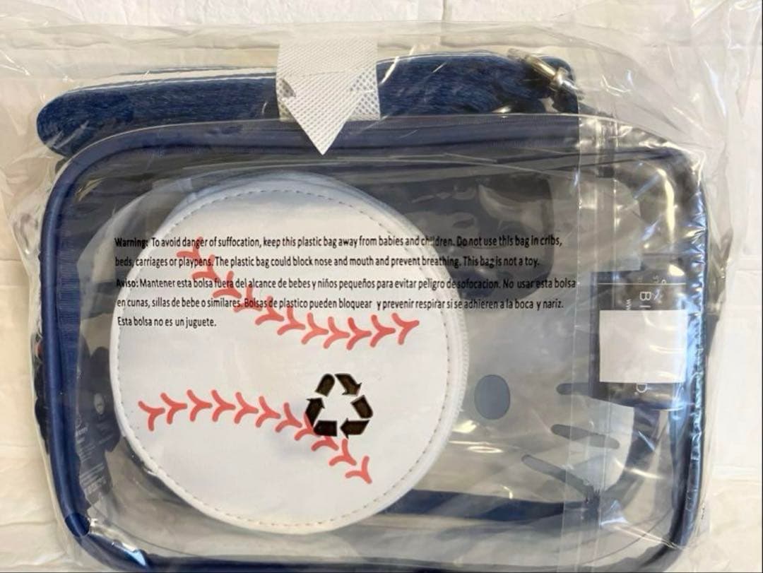 ドジャースタジアム　ハローキティクリアバッグ