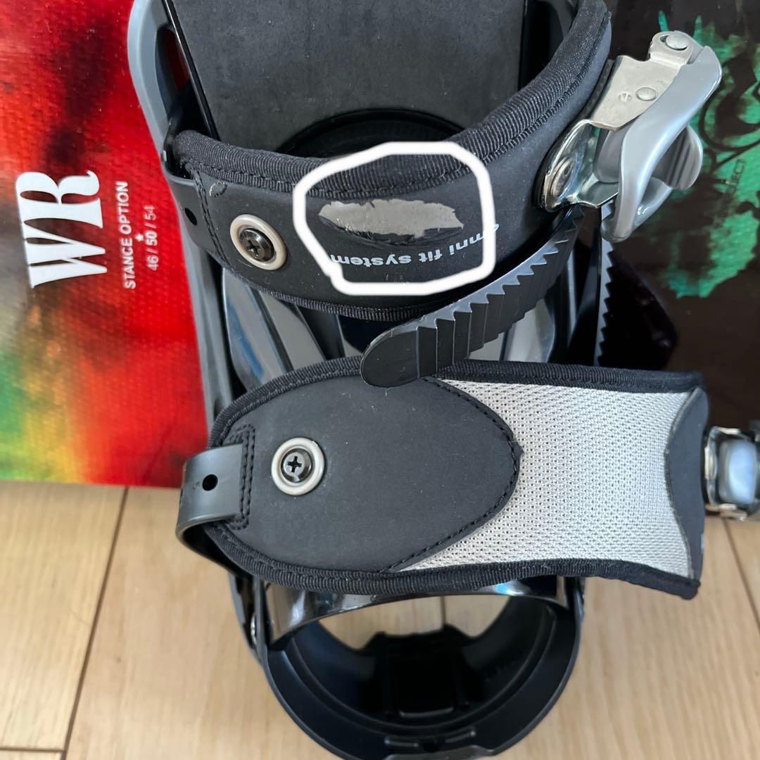 レディース　3点セット　スノーボードとビンディングセットとカバー付き