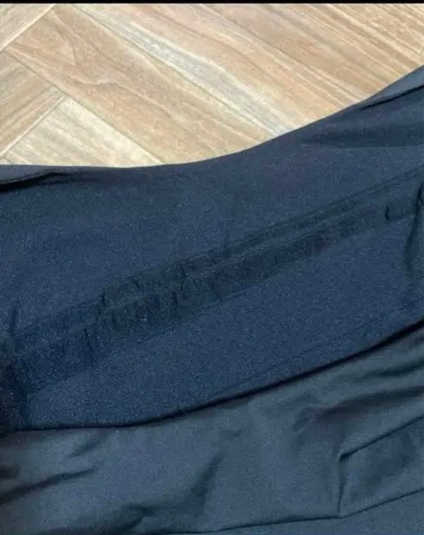 adaluサーフスーツ