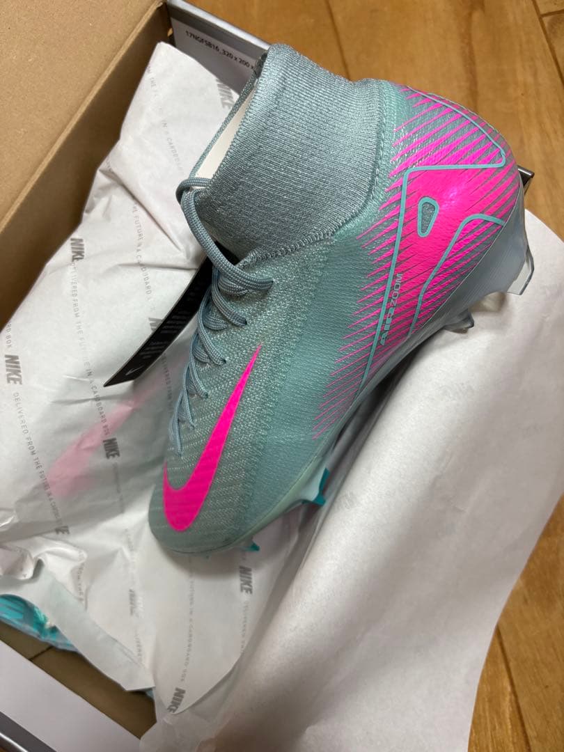 新品　超大特価　ナイキ スーパーフライ 10 エリート FG 25.5cm