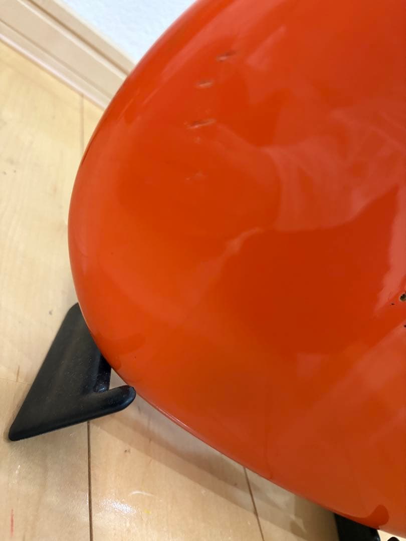 お薦め　オレンジ色のストラトキャスター