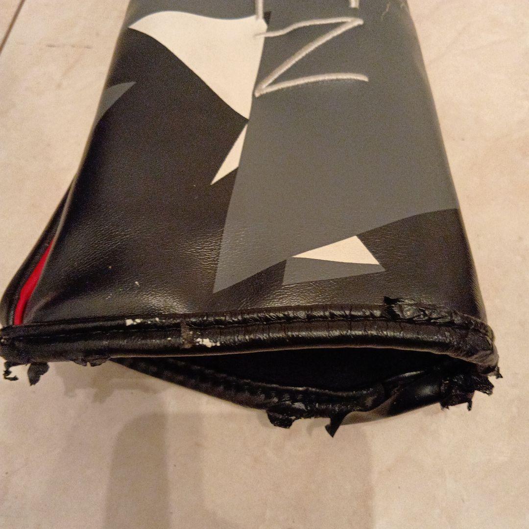 ハイドロゲン　キャディーバッグ、ヘッドカバー4個付き