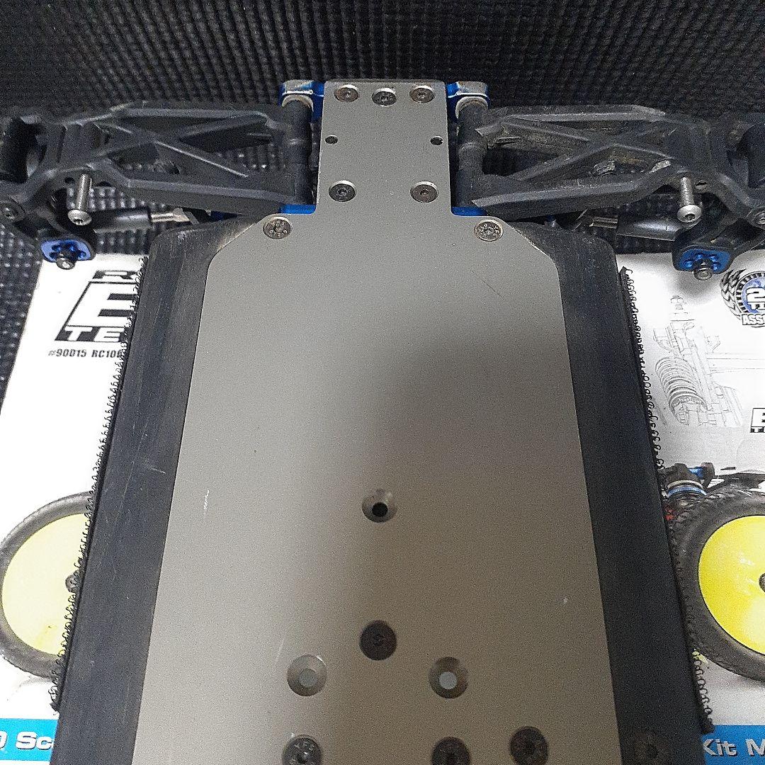 ホビーラジコン ASSOCIATED B64D