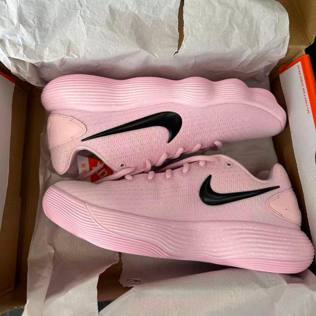 Nike ハイパーダンク2017 Low \"Pink Foam\"