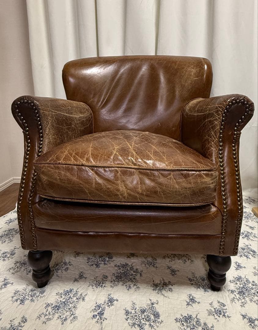 ブラウンレザーアームソファ　アンティーク加工　1人がけソファ