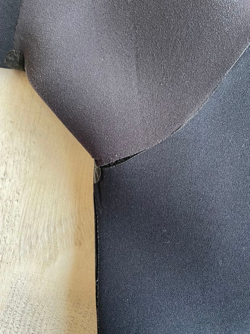 ウェットスーツ　ジョーフル3㎜　メンズML　オールブラック